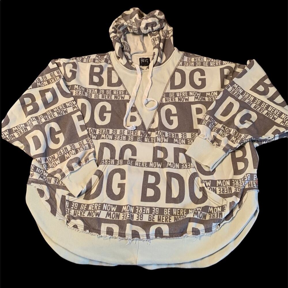 Urban Outfitters hoodie sweatshirt size medium